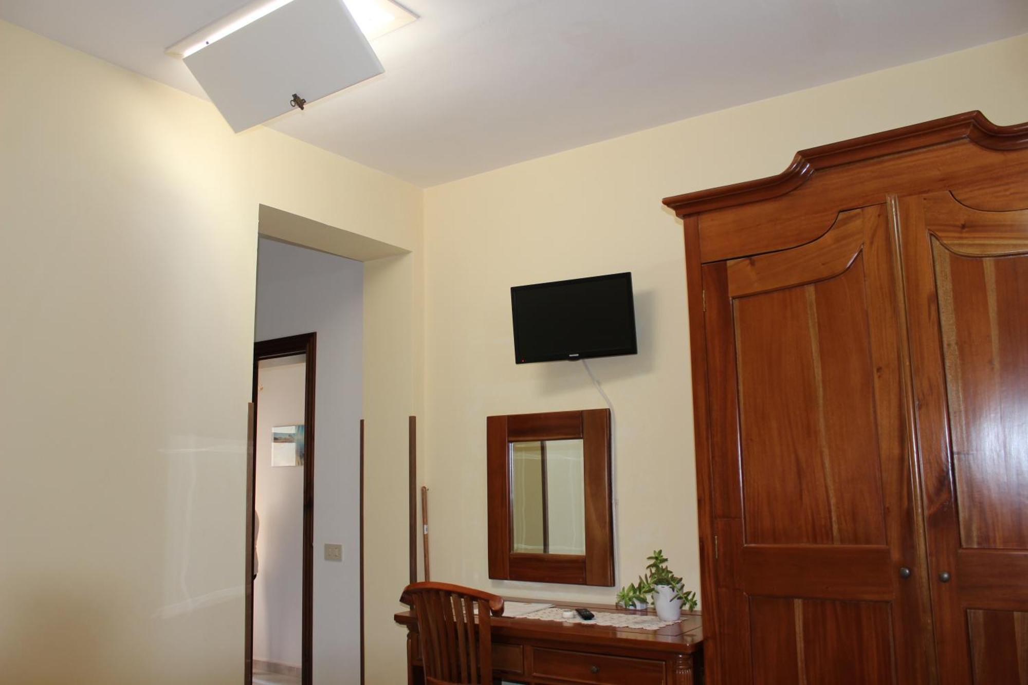 Raggio Di Sole Bed & Breakfast Макари Экстерьер фото