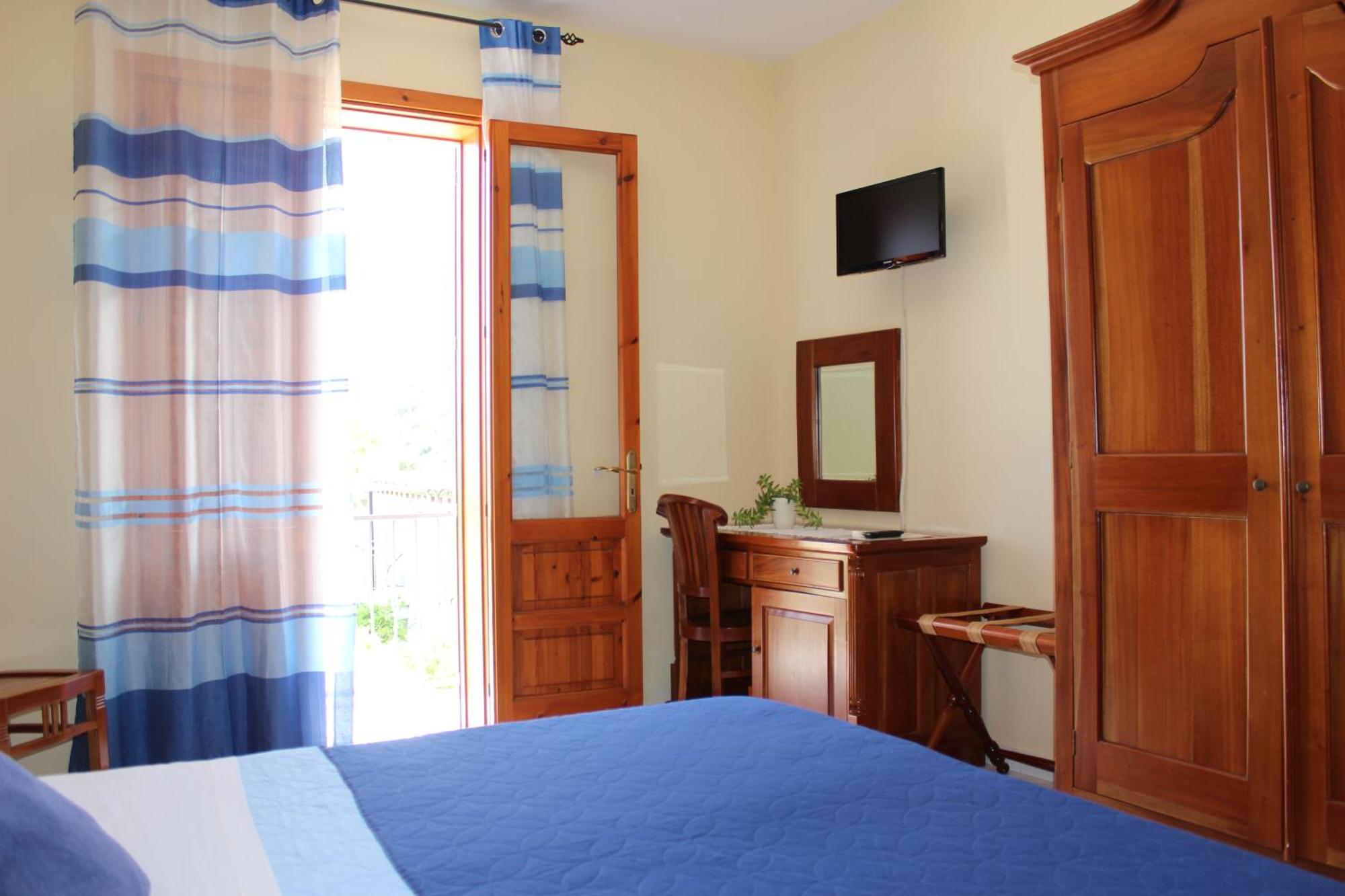 Raggio Di Sole Bed & Breakfast Макари Экстерьер фото