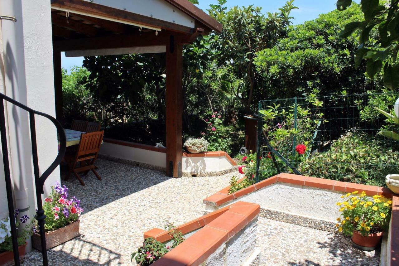 Raggio Di Sole Bed & Breakfast Макари Экстерьер фото