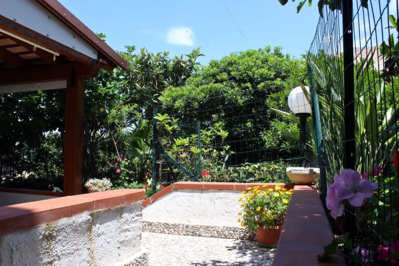 Raggio Di Sole Bed & Breakfast Макари Экстерьер фото